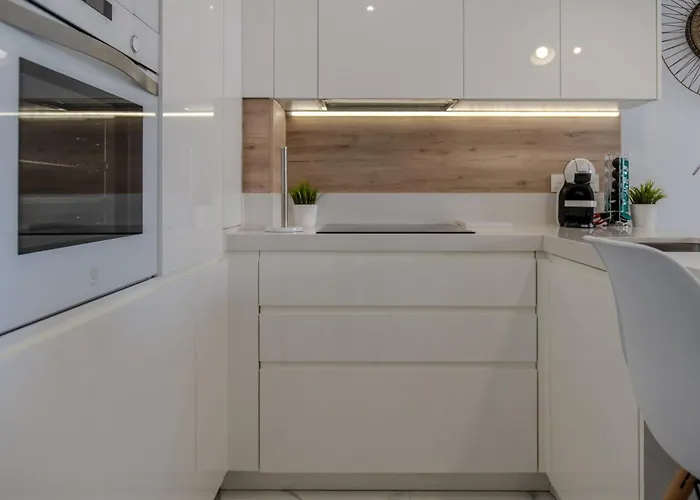 Floritas Luxury 30-1 Apartment