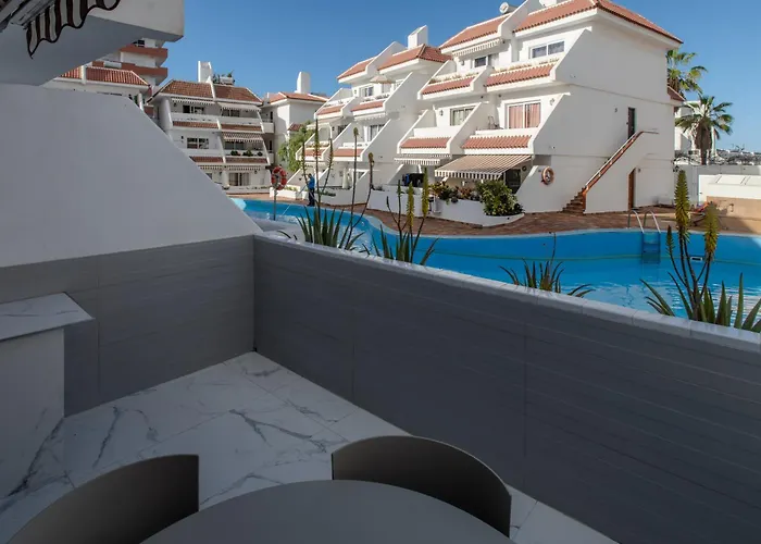 Floritas Luxury 30-1 Apartment